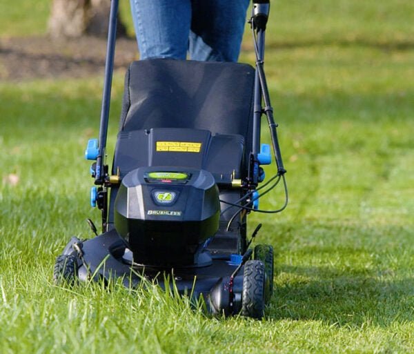 21 in. Super Recycler 60-Volt SmartStow Max Cordless Battery Walk Behind Mower 7.5 Ah Battery and Charger Included - Image 5